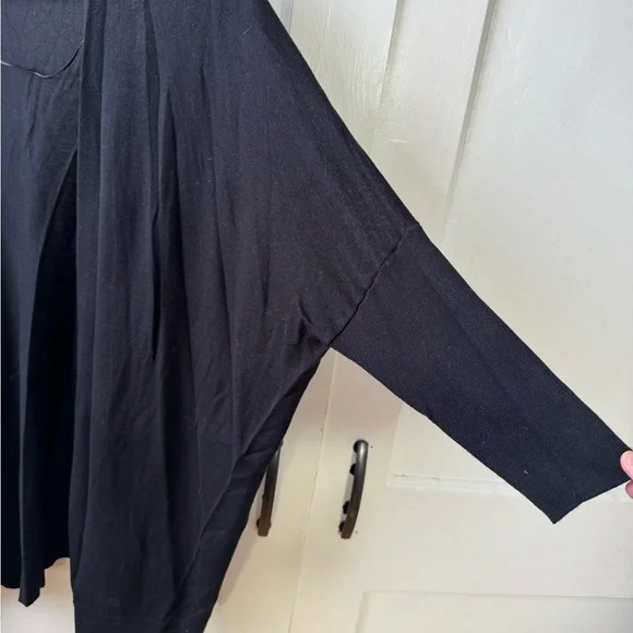 Black Open Front Kimono Cardigan - Picture 3 of 4